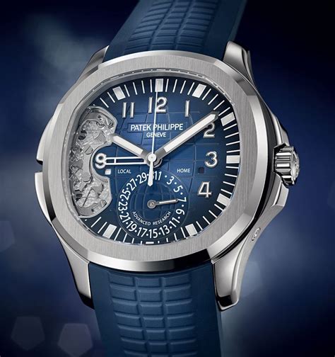 patek philippe aquanaut travel time erfahrungen|patek philippe aquanaut white strap.